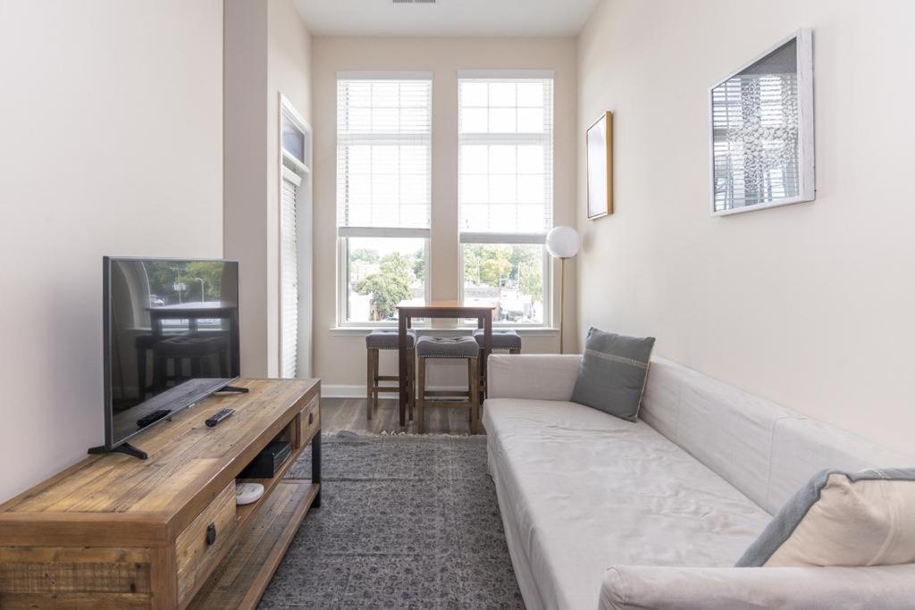 Urban Studio W Balcony Gym Apartment ชาร์ล็อต ภายนอก รูปภาพ